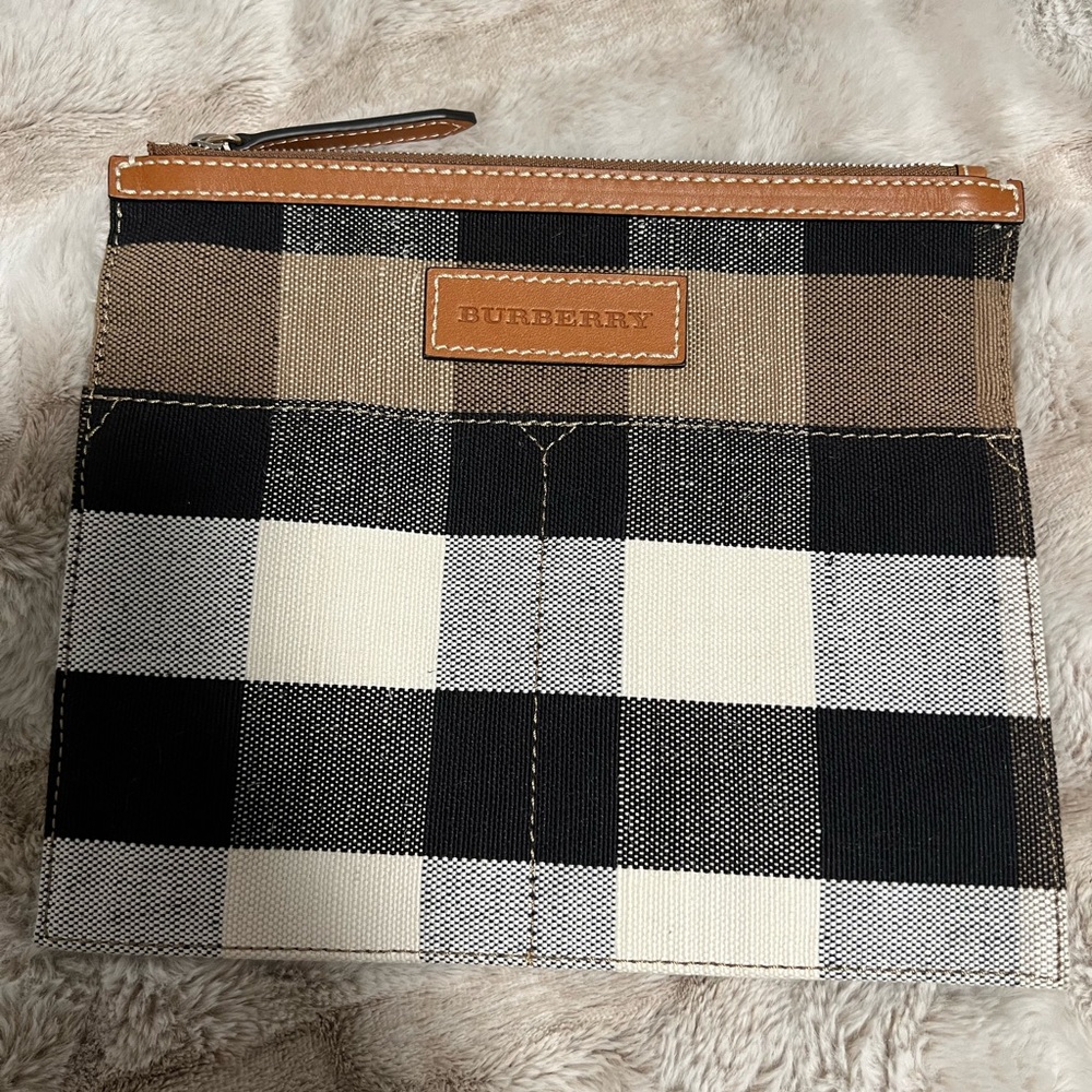 Burberry cosmetic bag